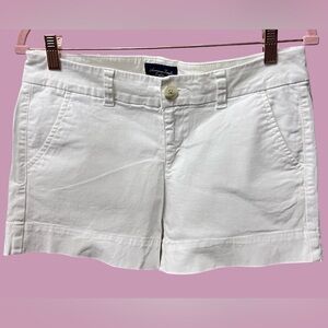 American Eagle  🦅 Outfitters women’s white stretch shorts.